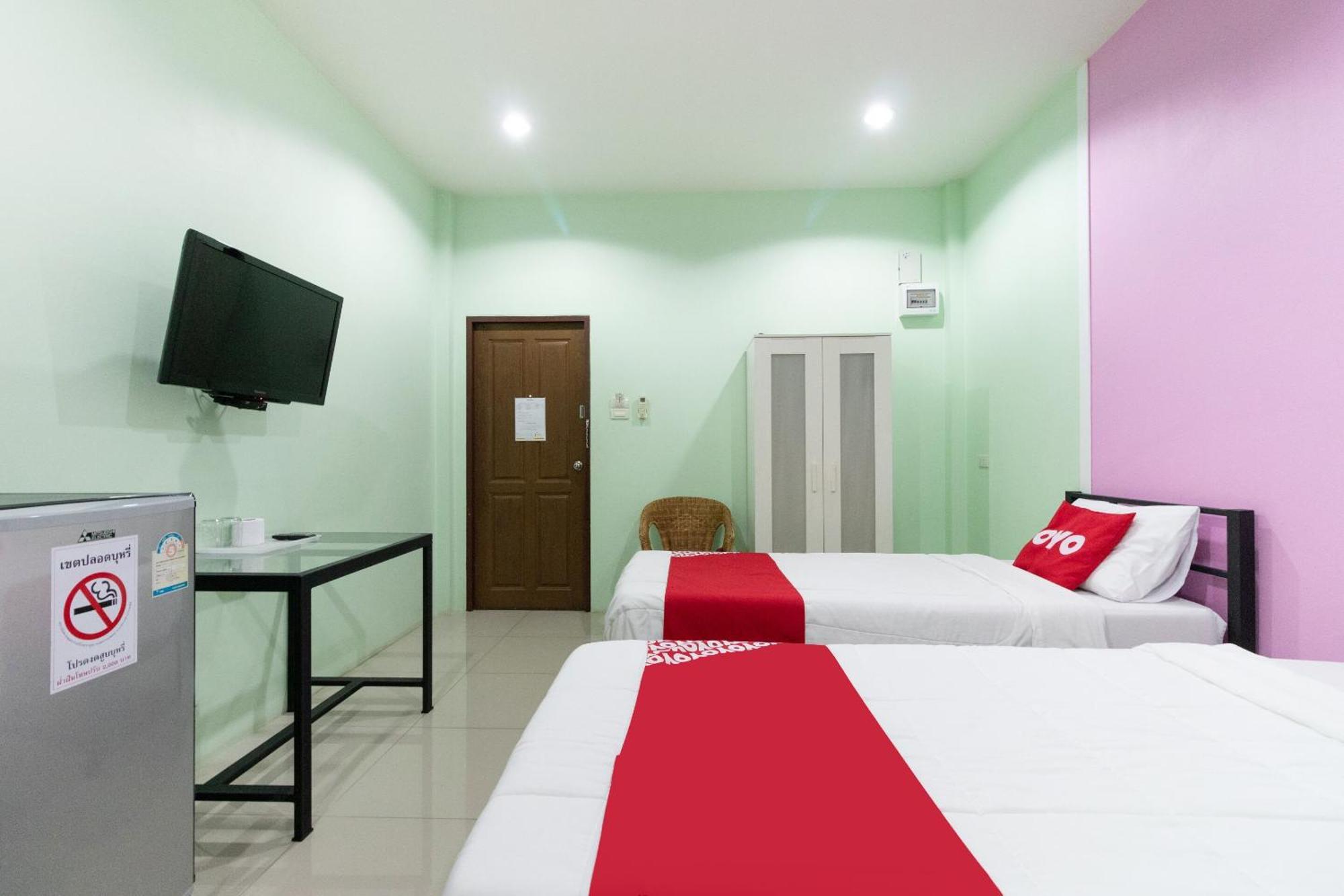 Phuket Oyo 1163 Eden Hostel מראה חיצוני תמונה