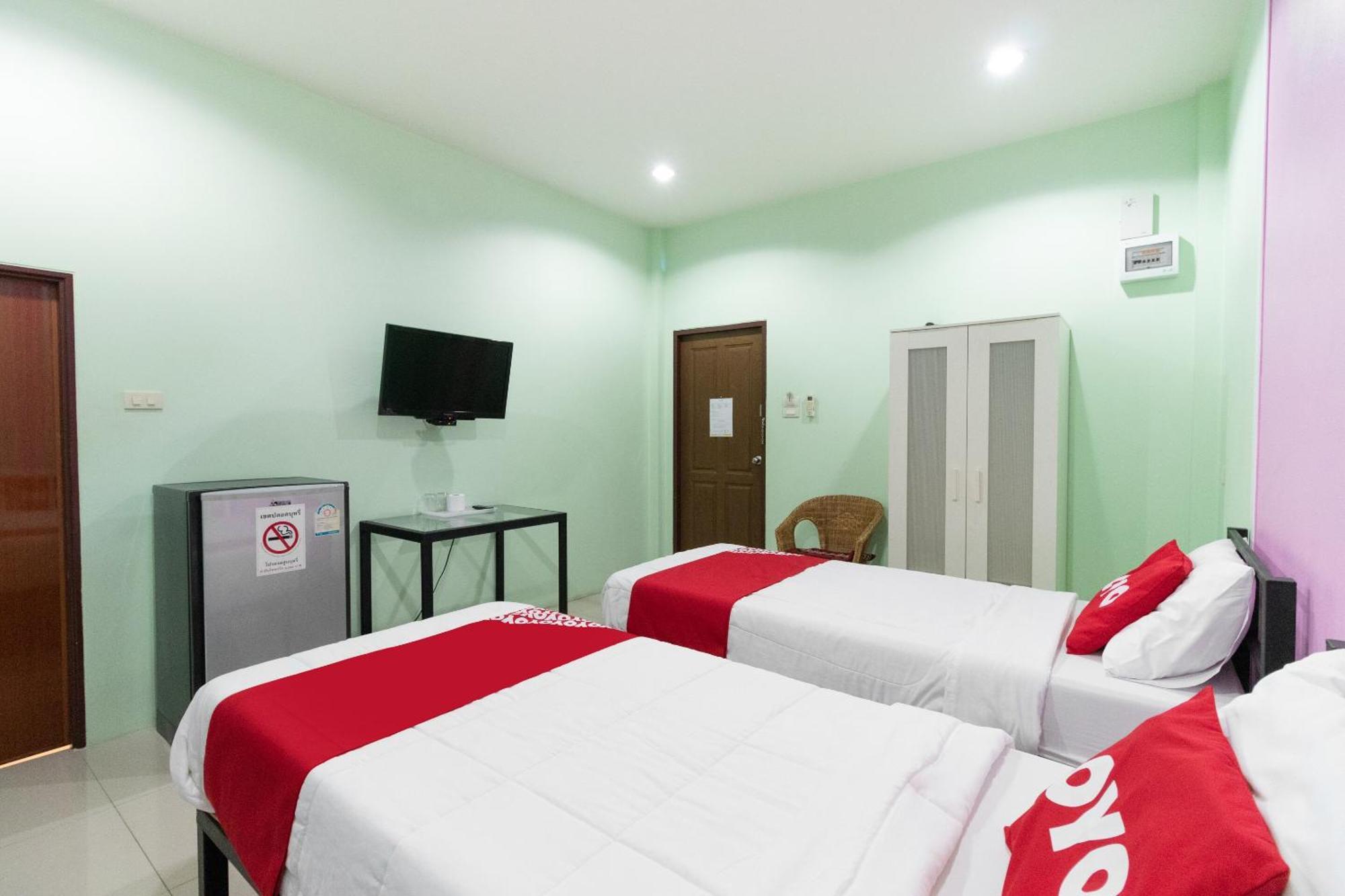 Phuket Oyo 1163 Eden Hostel מראה חיצוני תמונה