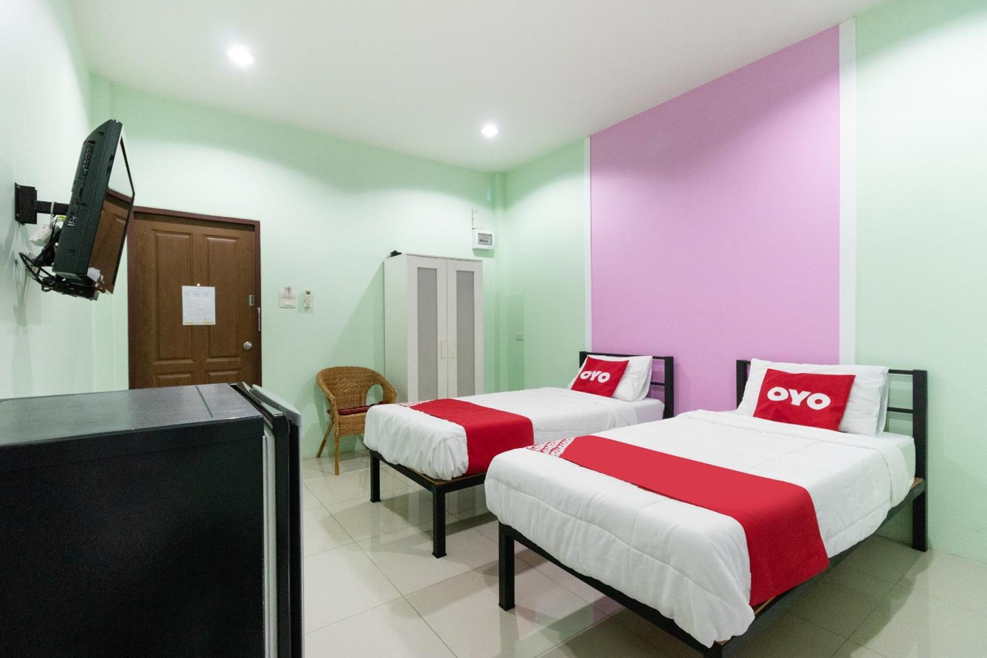 Phuket Oyo 1163 Eden Hostel מראה חיצוני תמונה