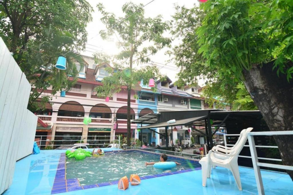 Phuket Oyo 1163 Eden Hostel מראה חיצוני תמונה