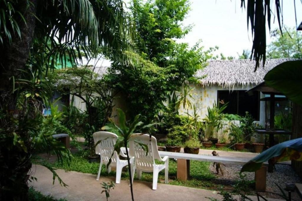 Phuket Oyo 1163 Eden Hostel מראה חיצוני תמונה