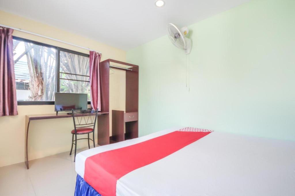 Phuket Oyo 1163 Eden Hostel מראה חיצוני תמונה