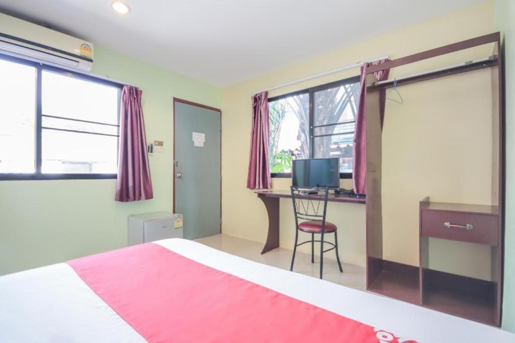 Phuket Oyo 1163 Eden Hostel מראה חיצוני תמונה