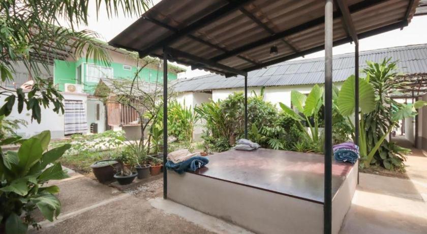Phuket Oyo 1163 Eden Hostel מראה חיצוני תמונה