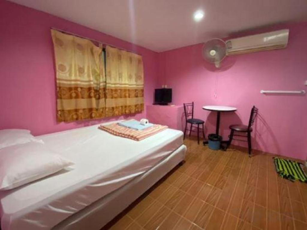 Phuket Oyo 1163 Eden Hostel מראה חיצוני תמונה