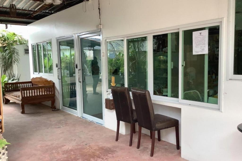 Phuket Oyo 1163 Eden Hostel מראה חיצוני תמונה